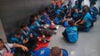 TAP deixa em terra passageiros, de manhã até à noite, entre uma comitiva de 37 crianças madeirenses
