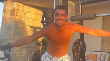 Dança de Cristiano Ronaldo durante treino matinal torna-se viral (vídeo)