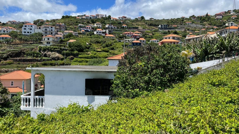 Imagem de Incêndio em casa mobilizou bombeiros
