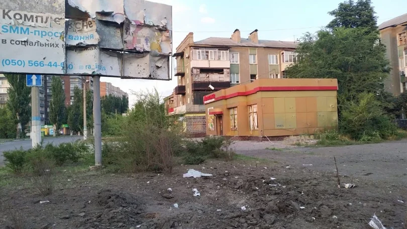 Ataque russo em Sloviansk faz pelo menos dois mortos e 29 feridos