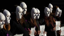 Imagem de Falta uma `mão firme e forte da justiça` contra a violência doméstica