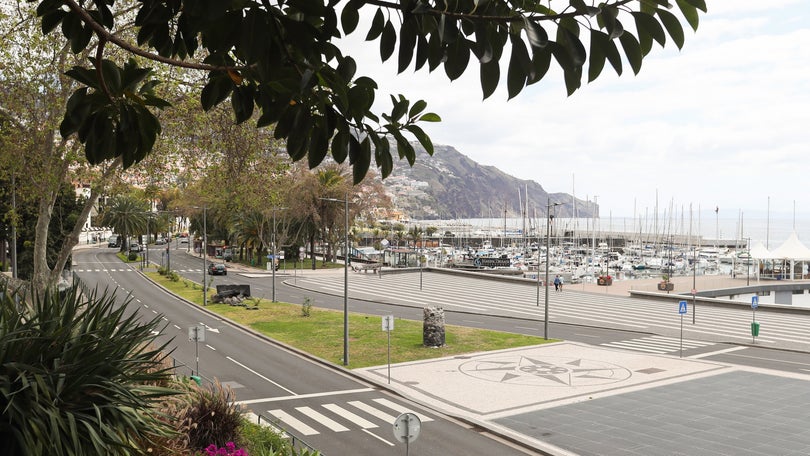 Eurodeputados do PSD criticam distribuição de fundos para a Madeira