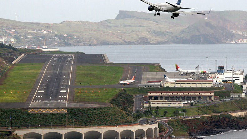 Vento forte obriga ao desvio de sete voos na Madeira