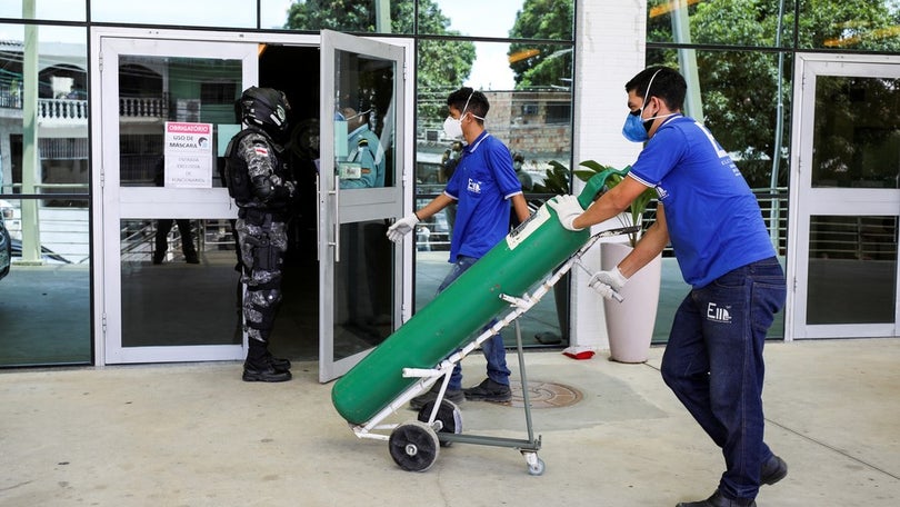 Peru pede oxigénio medicinal à Venezuela