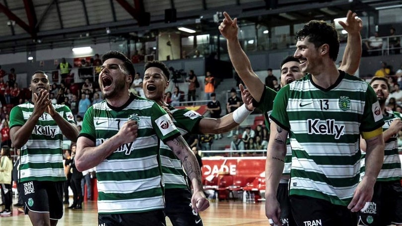 Imagem de Sporting vence Benfica e junta-se a Marítimo, Porto e Póvoa