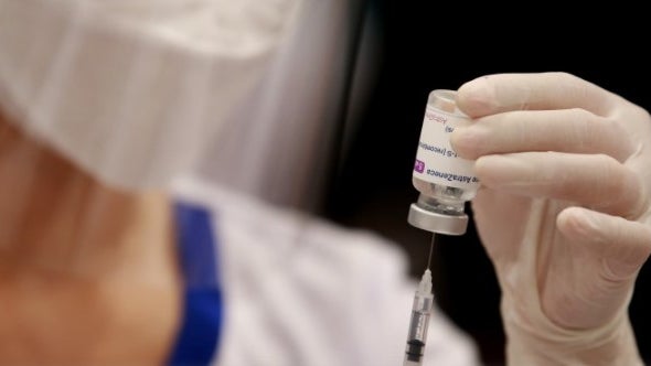 Astrazeneca diz que terceira dose da sua vacina aumenta anticorpos contra a Ómicron