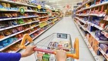 Imagem de Sindicato quer superfícies comerciais encerradas no 1º de maio (Áudio)