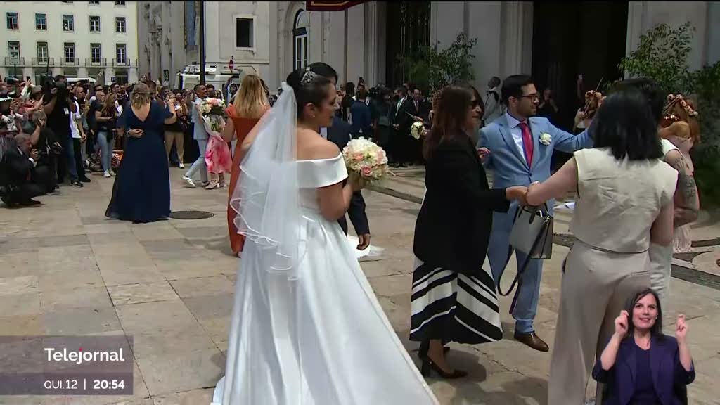 Casamentos de St. António. 16 casais cumpriram a tradição