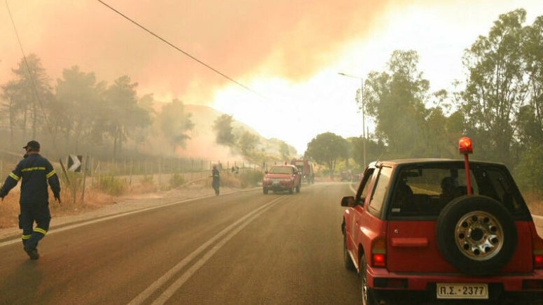 Onda de incêndios na Grécia