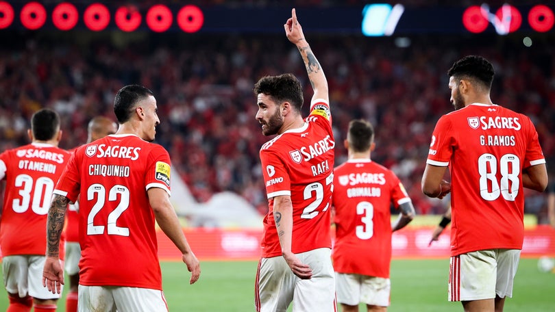 Benfica vence Braga com momentos de tensão no final