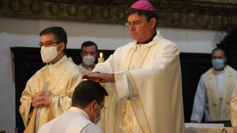 Cúria diocesana de Angra manifesta pesar pela saída do Bispo