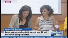 Imagem de Vítimas dos incêndios recebem eletrodomésticos (Vídeo)