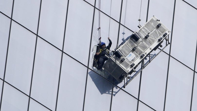 Comissão Europeia quer reduzir acidentes de trabalho