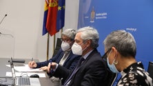 Imagem de Deputados dispensam vacina