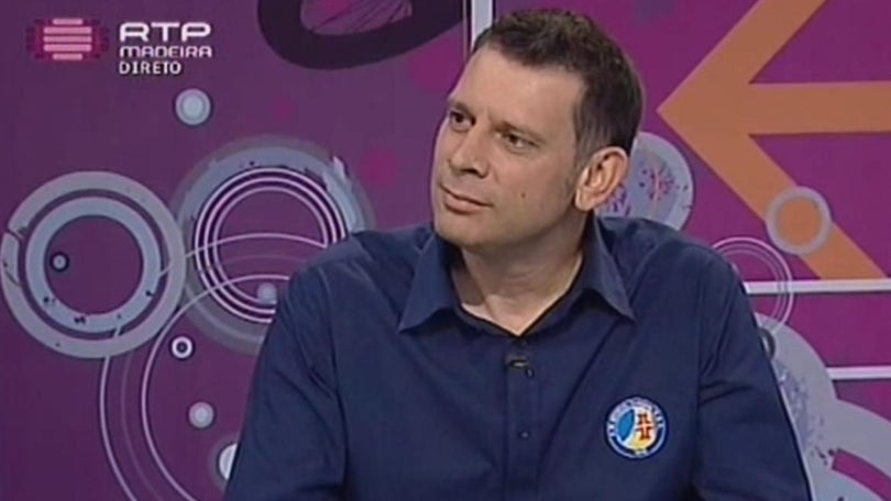 Imagem de Arbitragem do jogo Madeira Andebol x Porto “revolta” o treinador Paulo Fidalgo