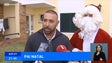 Imagem de Banda Municipal de Câmara de Lobos surpreende alunos com prendas (vídeo)