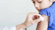 Mais de 95% das crianças de 7 a 17 anos com as duas doses da vacina do sarampo em 2016