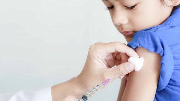 Mais de 95% das crianças de 7 a 17 anos com as duas doses da vacina do sarampo em 2016