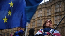 Imagem de Brexit: muitas pessoas recorrem ao consulado português no Reino Unido