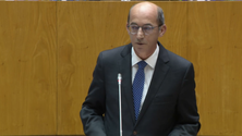Imagem de PSD diz que governo está a responder à crise (Vídeo)