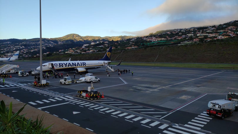 ANA lamenta que Ryanair justifique redução de voos com taxas aeroportuárias