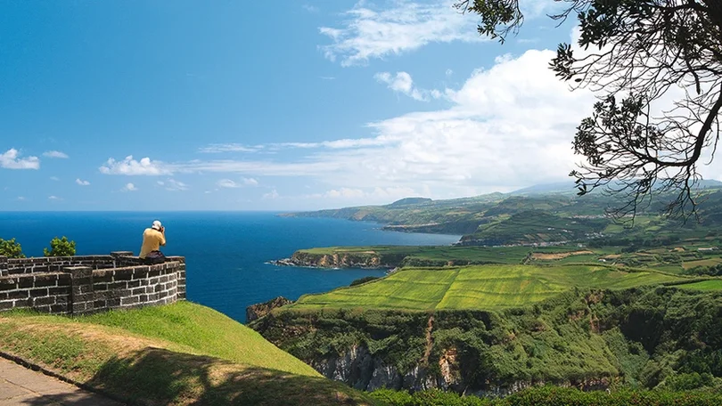 Abalo sentido em São Miguel