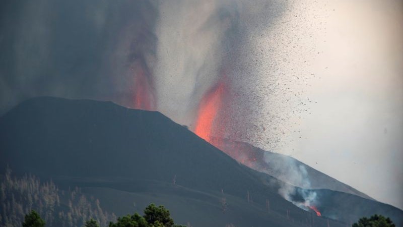 Imagem de Aeroporto de La Palma retoma voos suspensos