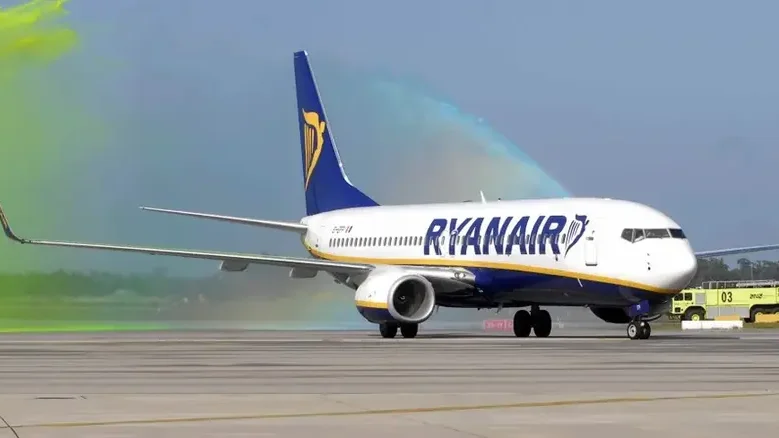 Imagem de Hungria multa Ryanair em 764 mil euros por «enganar consumidores»