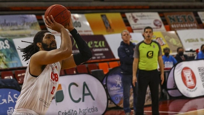 Imagem de AJ Cheeseman está de regresso ao CAB Madeira