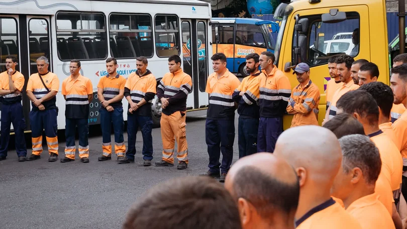 Imagem de Câmara do Funchal contrata 30 cantoneiros e 10 motoristas de pesados