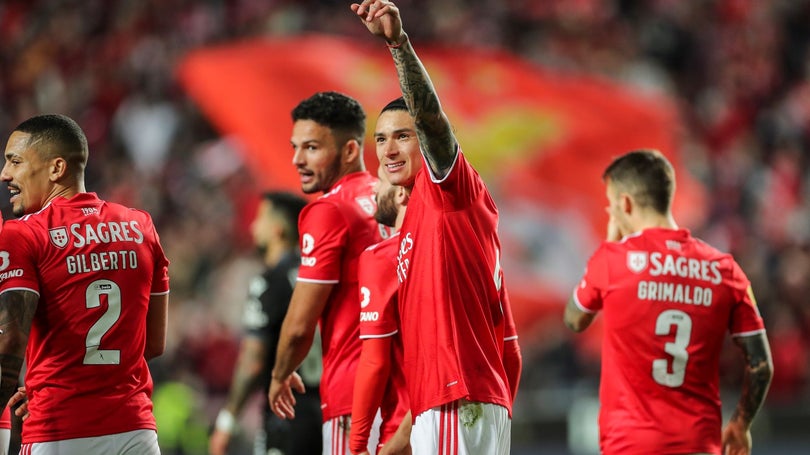 Benfica vence o Guimarães na Luz