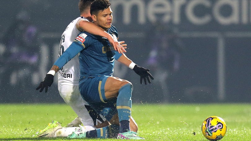 Imagem de Porto vence Famalicão em jogo tranquilo