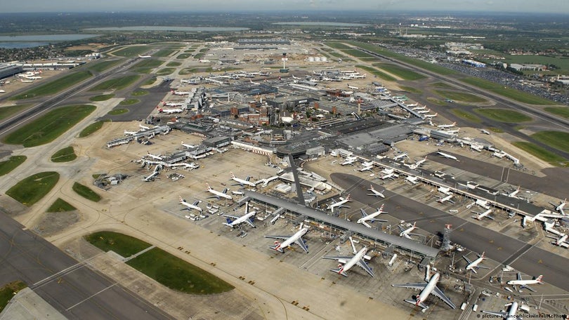 Heathrow pede para não venderem mais passagens