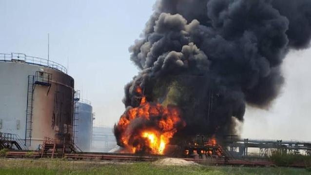 Imagem de Exército russo ataca segunda maior refinaria de petróleo do país