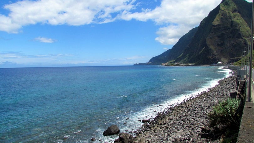 Madeira lança caderno de registos para cidadãos identificarem poluição no mar