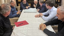 Imagem de Primeiros-ministros polaco, checo e esloveno chegam a Kiev