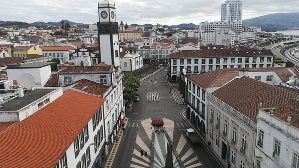 Açores com 1.404 casos de covid-19