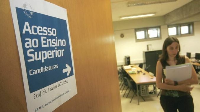 Quase 10 mil colocados na 2.ª fase de acesso ao Ensino Superior, sobraram 4 mil vagas