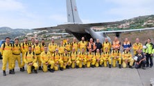 Força especial de bombeiros deve ficar na Região até 3.ª feira (vídeo)