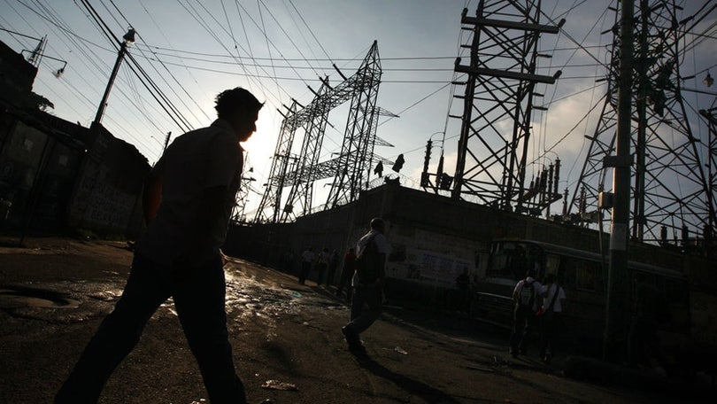 Imagem de Empresários venezuelanos declaram estado de emergência por falta de eletricidade