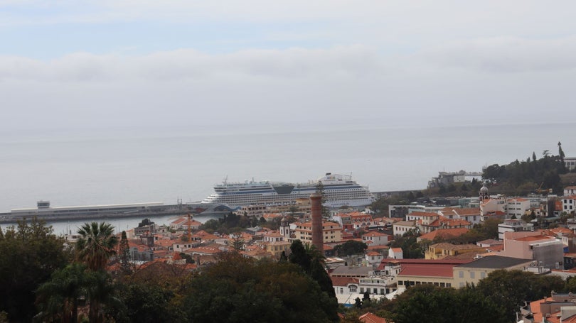 Imagem de AIDAbella de regresso ao Porto do Funchal