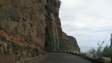 Imagem de Derrocada na cascata dos Anjos alerta para perigo da zona