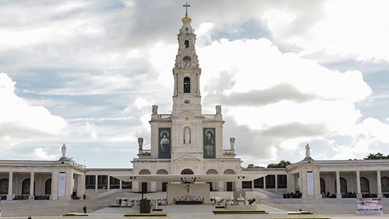 Imagem de Santuário de Fátima vai rezar pelas vítimas