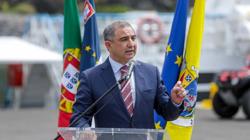Presidente do governo defende Faria e Castro