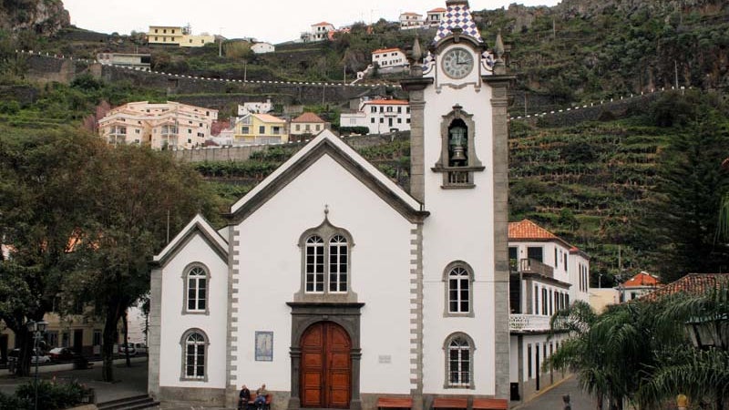 Imagem de Igrejas podem reabrir já amanhã