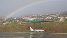 Imagem de Mesmo com chuva turistas recomendam a Madeira