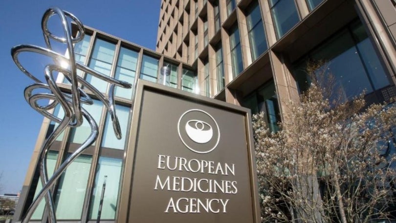 Covid-19: Agência Europeia está a avaliar medicamento