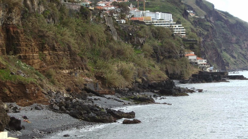 Câmara manda fechar Praia do Toco