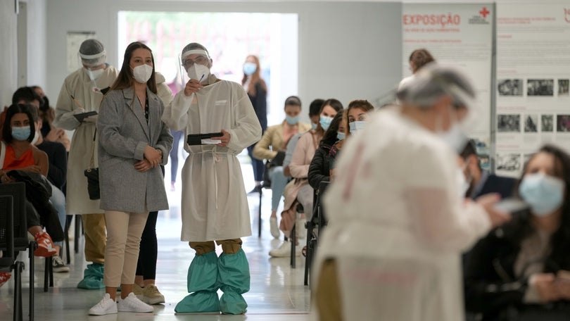 Imagem de Portugal sem mortes e com 2.041 casos