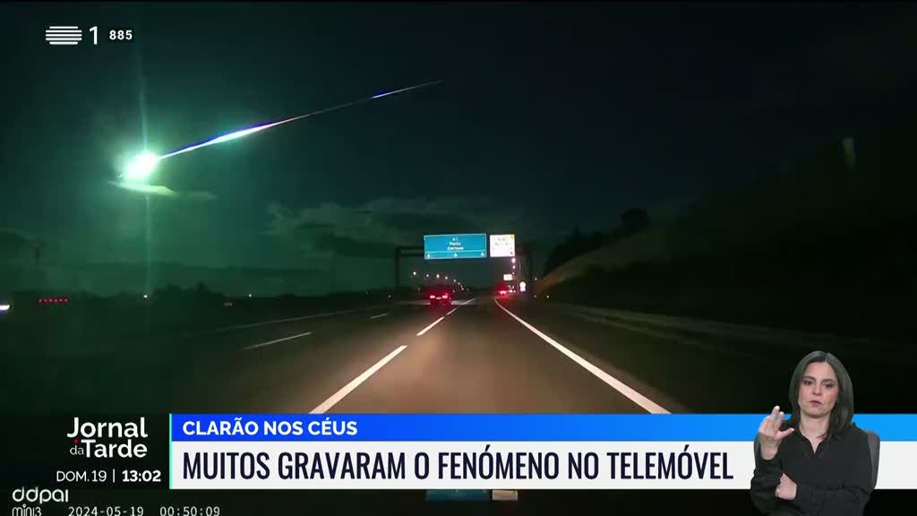 Clarão nos céus. Muitos gravaram o fenómeno no telemóvel